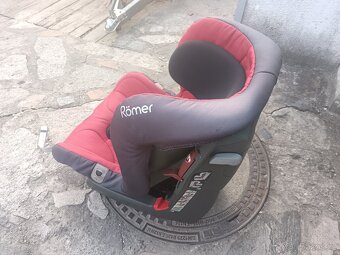 Autosedačka Romër plus 9-18kg - 5