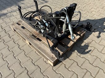 Přední hydraulika, čelní ramena traktor 60HP - 5