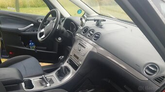 Ford Galaxy - 5