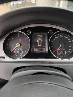 VW Passat combi B7 1.6TDi 77kW - 2012 - dovoz DE - závada - - 5