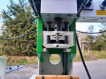 Vrtací stroj Grass - 5