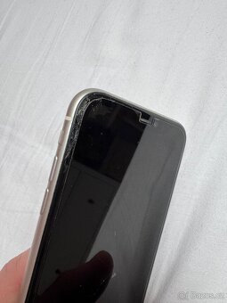 iPhone 11 64GB Bílý - 5
