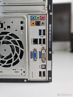 Kancelářský PC s monitorem - AMD, 6GB RAM, SSD - 5