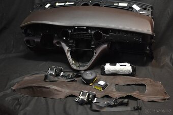 Palubní deska Airbag řidiče bezpečnostní pás spolujezdce - 5