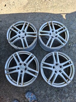 Alu Dezent 5x112 8Jx19 ET44 - 5