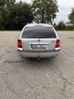 Škoda Octavia 1.6 mpi tour - 5