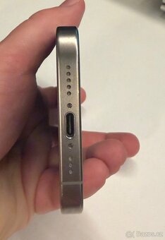 Apple iPhone 15 Pro 128Gb přírodní titan - 5
