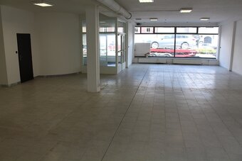 PRONÁJEM OBCHODNÍCH PROSTOR (145 m2) V CENTRU PROSTĚJOVA - 5
