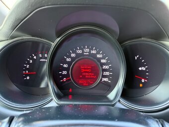 Kia Ceed, 2013, 1.4 CRDi 66kW, klima, tempomat, tažné - 5