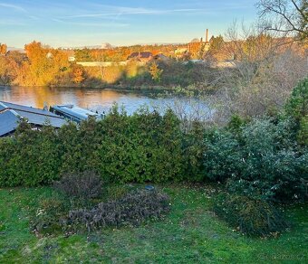 ŽATEC – DŮM 4+1 + STAVEBNÍ POZEMEK 1265 m², VÝHLED NA ŘEKU - 5