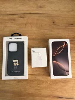 iPhone 16 Pro 128GB Desert Titanium - 5