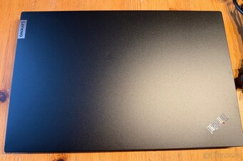 Lenovo ThinkPad E15 G4 15,6" IPS FHD i5 16G 512G MX550 DPH - 5