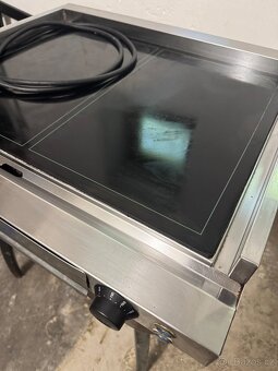 SKLOKERAMICKÁ PEČÍCÍ DESKA UNOX XP 300, stolní, přenosná - 5