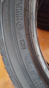 Barum Bravuris 5 225/45/17 94V - 5
