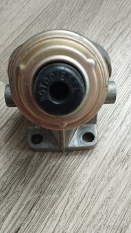 Prodám na Peugeot 405 - 5