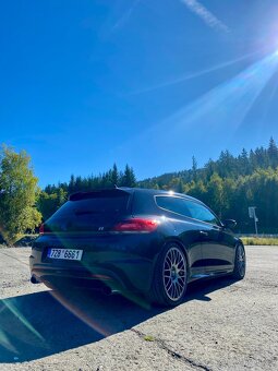 Volkswagen Scirocco R 2.0 TSI DSG - 5