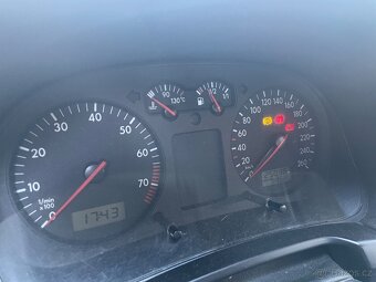 Prodám VW Golf IV, na náhradní díly - 5