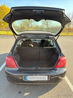 Peugeot 307 2.0 HDi (79 kW), r. v. 2004 - 5