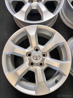 Toyota RAV4 3.generace originál alu disky - ET45 - 5