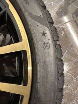 6894839 orig r19 BMW 5er G30 G31 635 Night Gold - 5