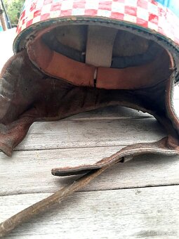 Nabízím Staré moto helmy. - 5