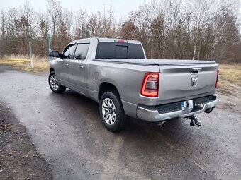 Dodge Ram Big Horn Crew Cab 5.7 Hemi - 5
