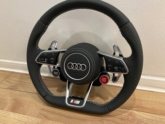 AUDI R8 VOLANT SPORTOVY - START/STOP - DRIVE SELECT - 5