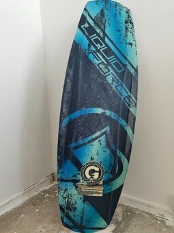 Wakeboard Liquid Force Rogue 139 s vázáním - 5