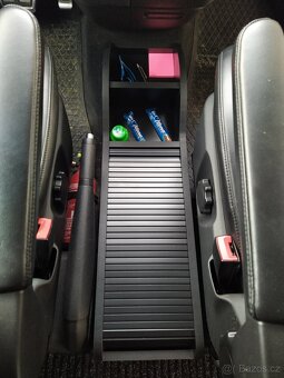Volkswagen Multivan/Caravelle T5,T5.1 ,T6 ,T6.1 box mezi sed - 5