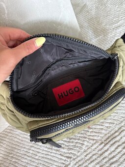 Krásná, khaki ledvinka HUGO - 5