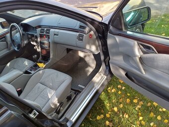 Mercedes benz E 250D W210 - 5