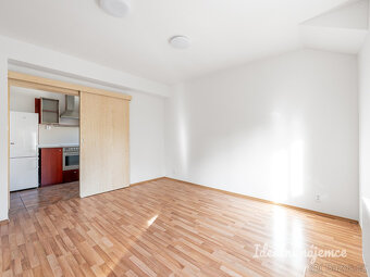 Pronájem bytu 3+1, Volkovova, Chodov, 75 m2 - 5