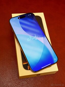 Apple iPhone 16 Pro - Zlatý - 5