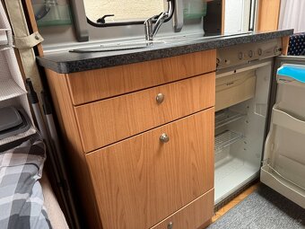 Prodám karavan Burstner BELCANTO r.v.2006 - 5