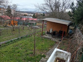 Prodám zahradu s chatkou v Kadani - 5