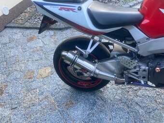 Honda CBR 929RR Fireblade - 5