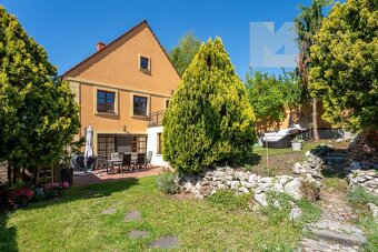 Prodej rodinné domy, 261 m2, Pozemek 361 m2, Zahrada - Mikul - 5