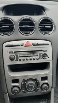 Peugeot 308 1,6 hdi - 5