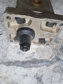 Dvojité hydraulické čerpadlo - 5
