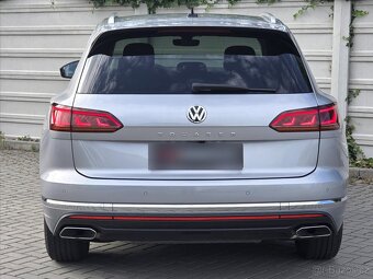 Volkswagen Touareg 3,0 TDi 210kW Atmosphere ČR 1.maj CR V6 8 - 5