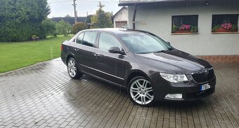 ((( Prodám Škodu Superb 2 DSG, pěkné auto ))) - 5