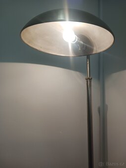 Funkcionalistická stojací lampa - 5