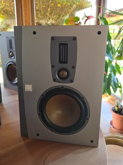 Onkyo TX-RZ820 + Dynavoice DC-5 + Dali Ikon On-Wall - 5