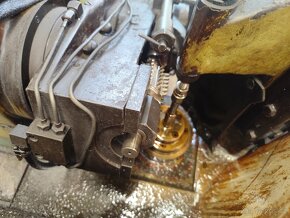 Odvalovací frézka na ozubení - 5