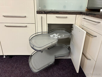 Kuchyň Nobilia Magnolia vč spotř exklusivní stav - 5