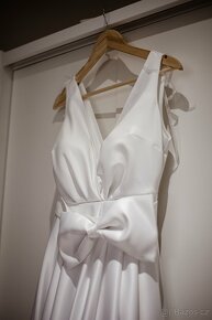 Saténové svatební šaty - 5