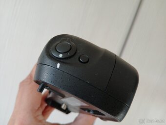 Nikon mb-d17 originální grip - 5