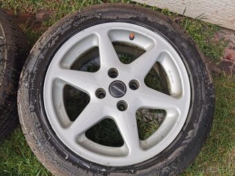 BORBET -- ALU DISKY -- NA PNEU-- 205/55 R16 - 5