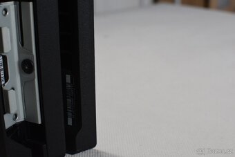 PlayStation 4 Pro 1TB - 5
