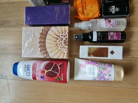 AVON set kosmetiky 12 KS - 5